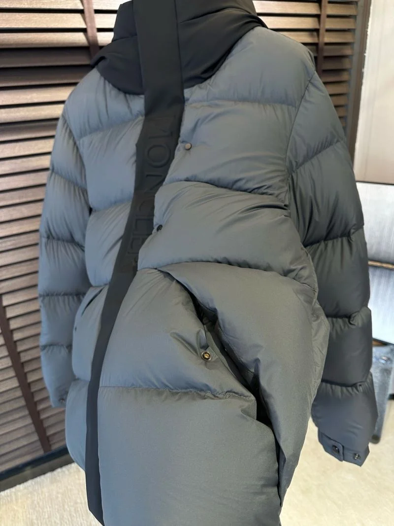Sophisticated Alexander Mcqueen Down Jackets 164687
