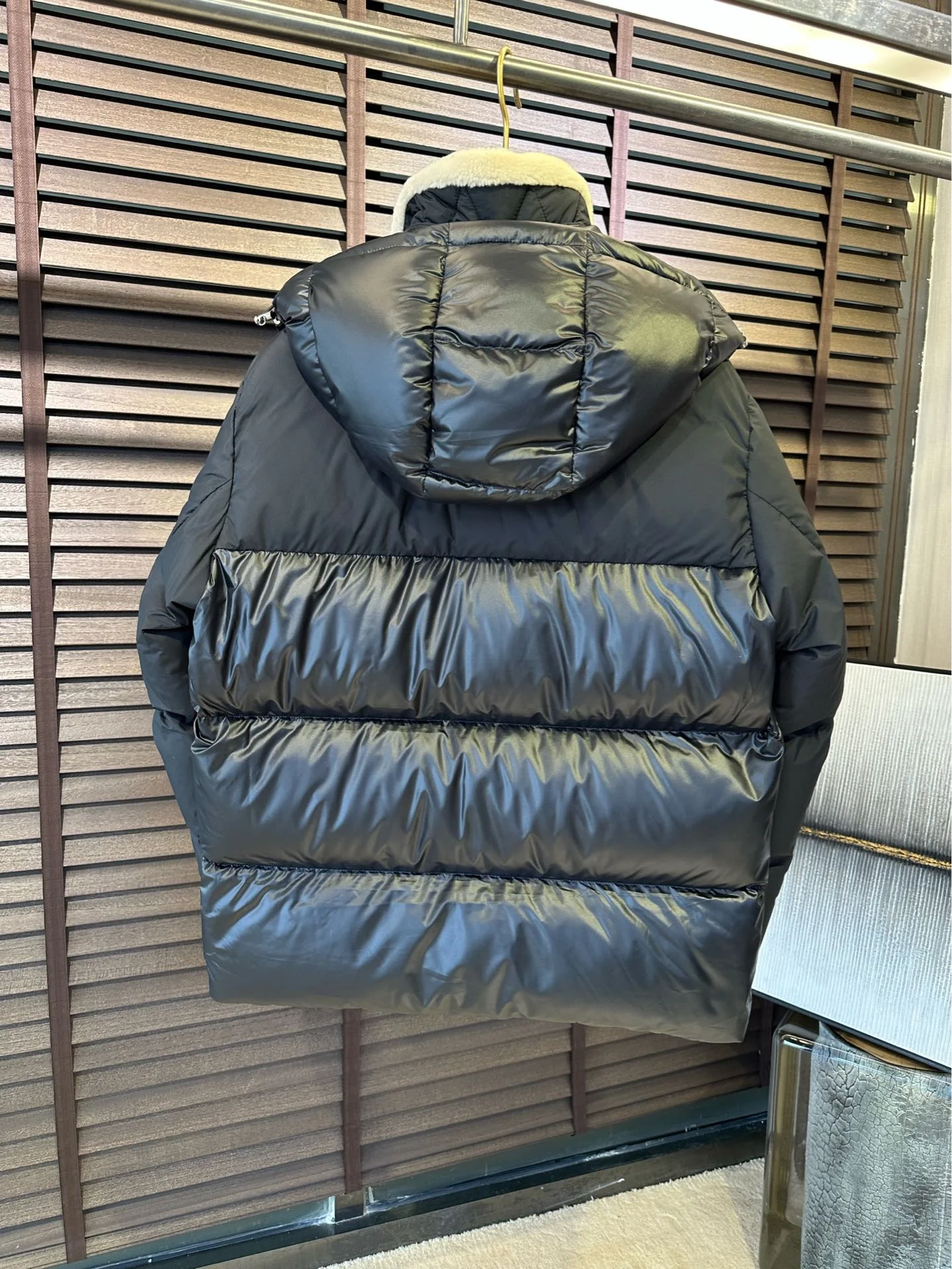 Youthful Alexander Mcqueen Down Jackets 165060