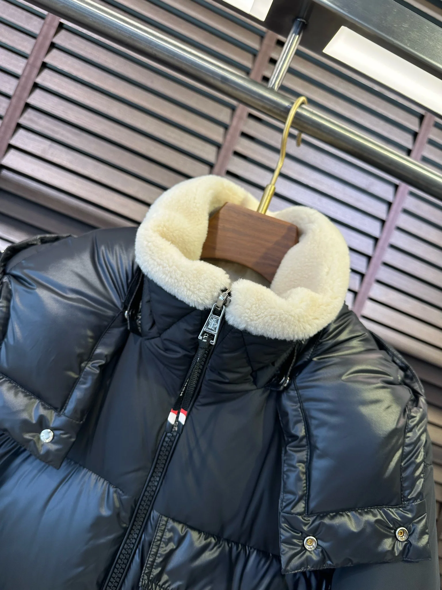 Youthful Alexander Mcqueen Down Jackets 165060