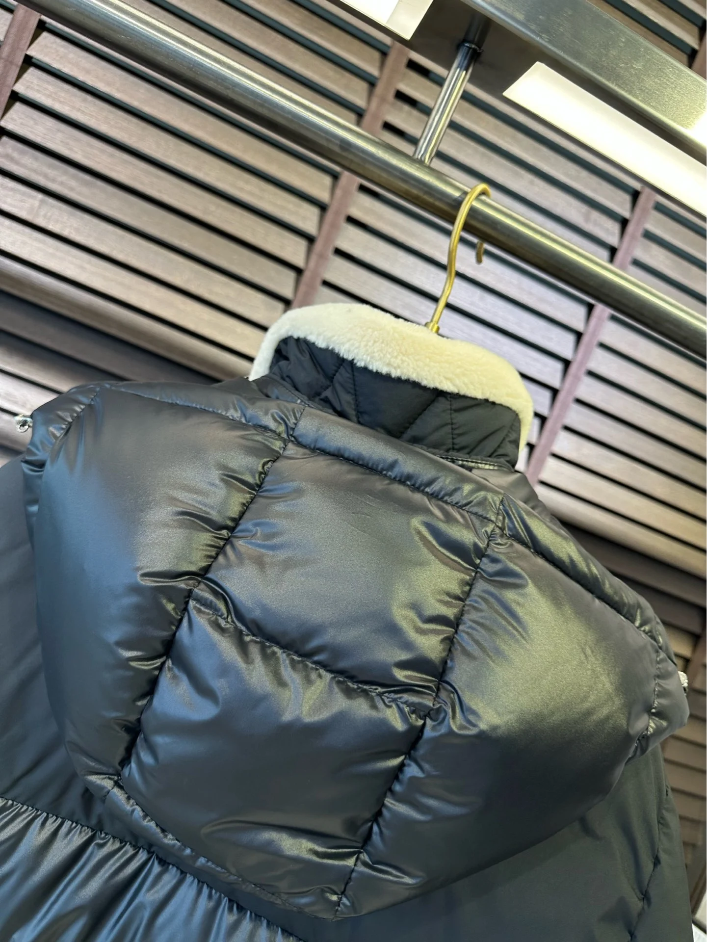 Youthful Alexander Mcqueen Down Jackets 165060