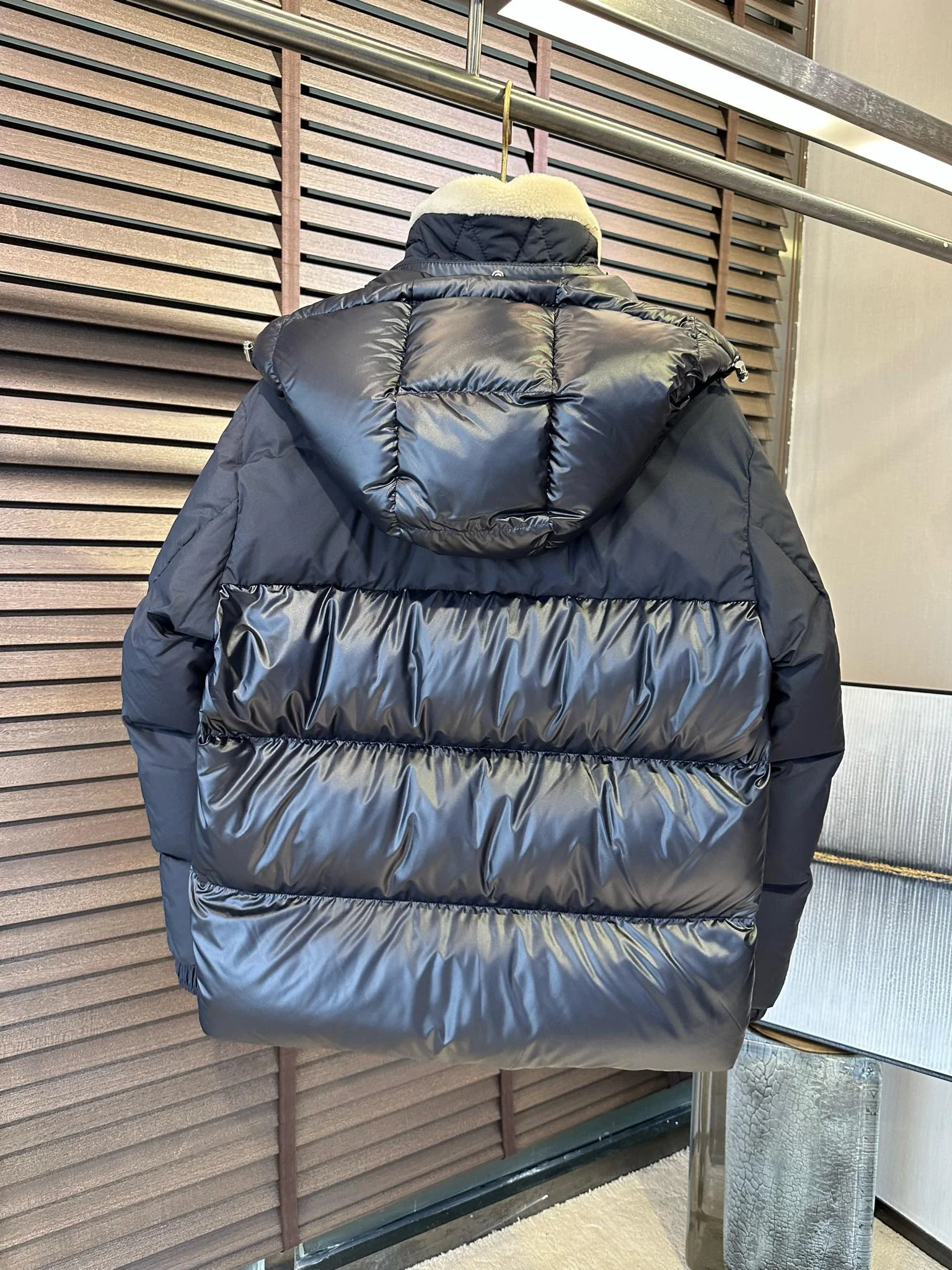 Comfortable Alexander Mcqueen Down Jackets 165054