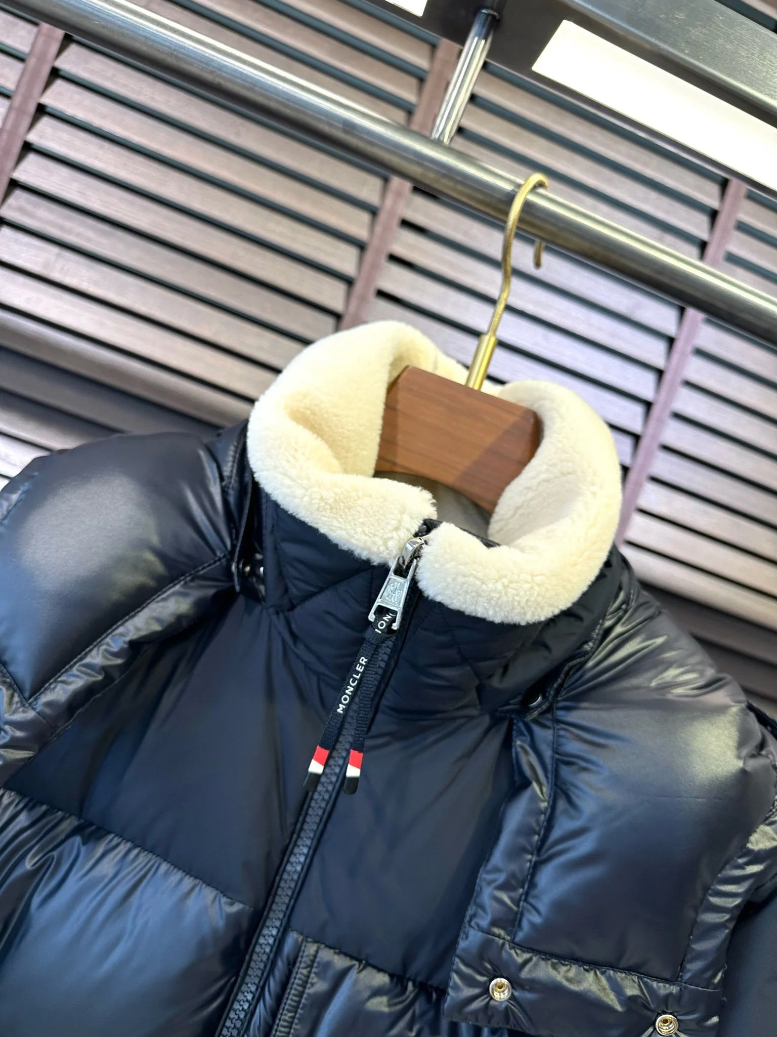 Comfortable Alexander Mcqueen Down Jackets 165054