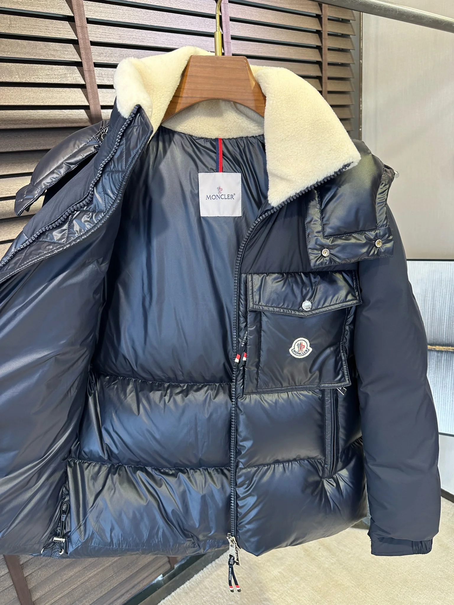 Comfortable Alexander Mcqueen Down Jackets 165054