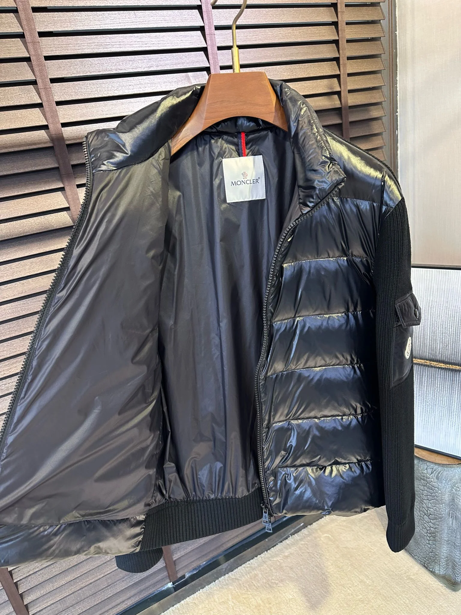 FashionForward Alexander Mcqueen Down Jackets 165050