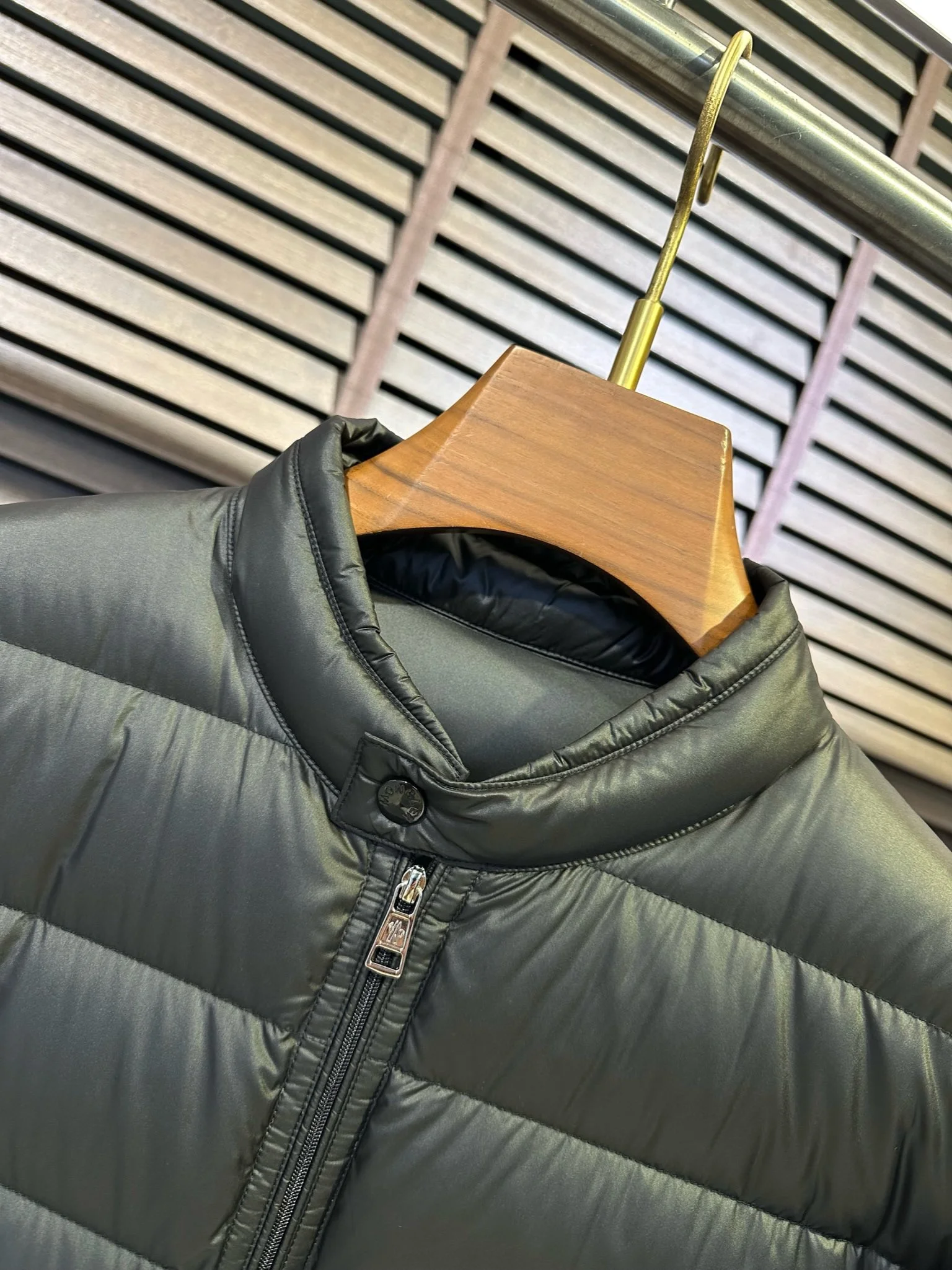 Alexander Mcqueen Down Jackets UrbanChic 165059