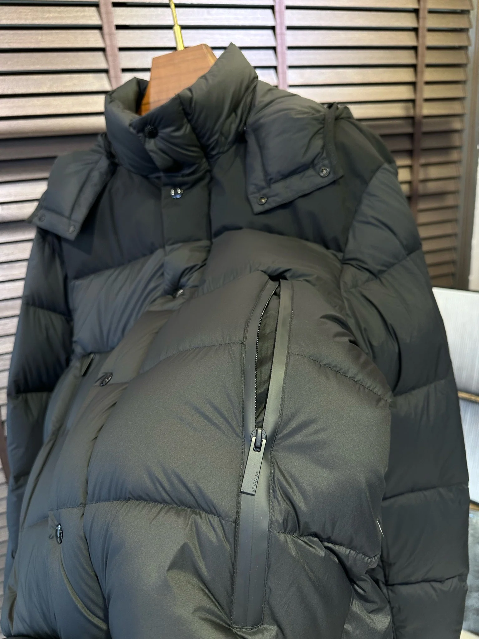 AllSeason Alexander Mcqueen Down Jackets 165049