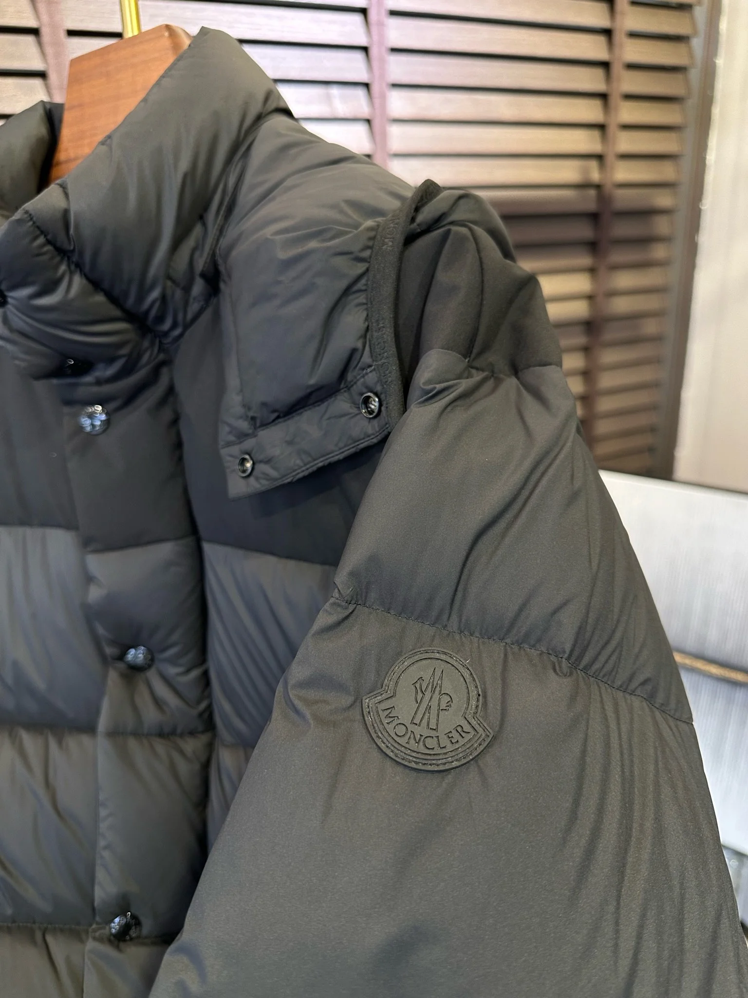 AllSeason Alexander Mcqueen Down Jackets 165049