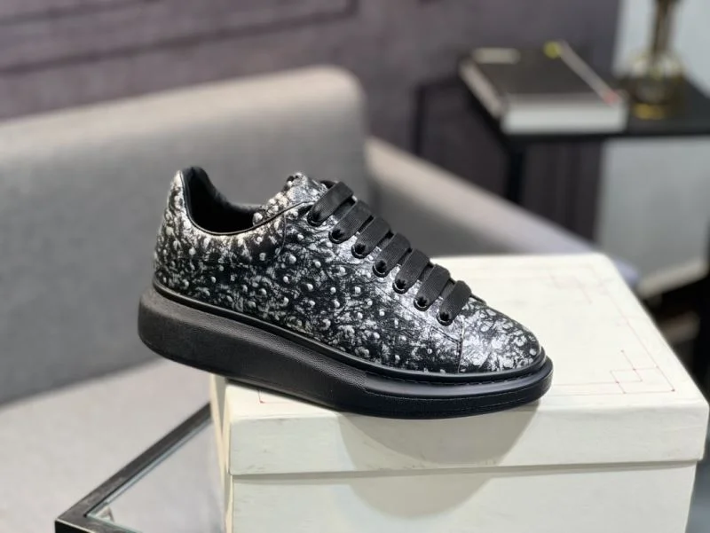 Resilient Alexander Mcqueen Low Shoes 16317