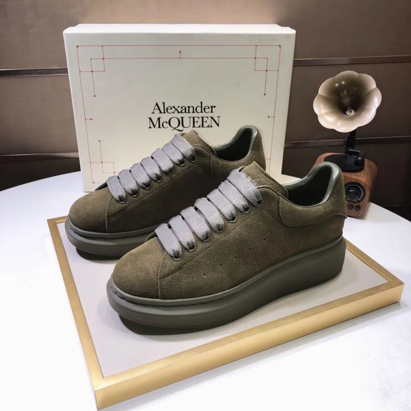 WellDesigned Alexander Mcqueen Low Shoes 16302