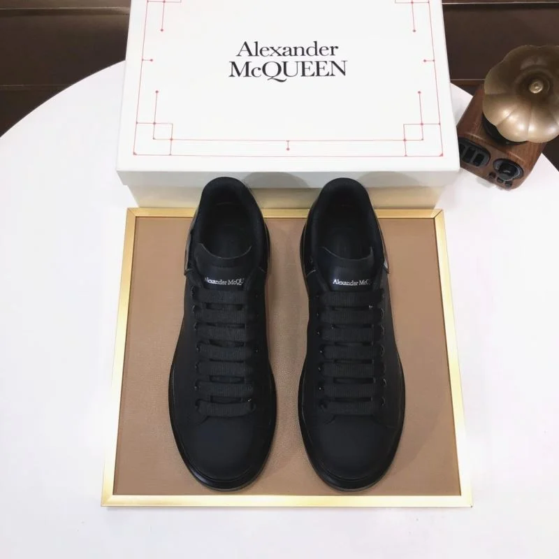 Alexander Mcqueen Low Shoes OnTrend 16291