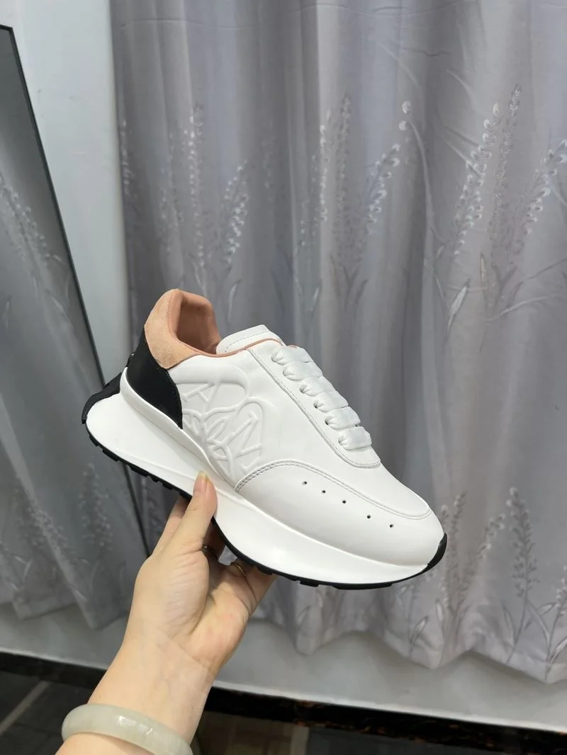 Alexander Mcqueen Low Shoes UrbanChic 16286