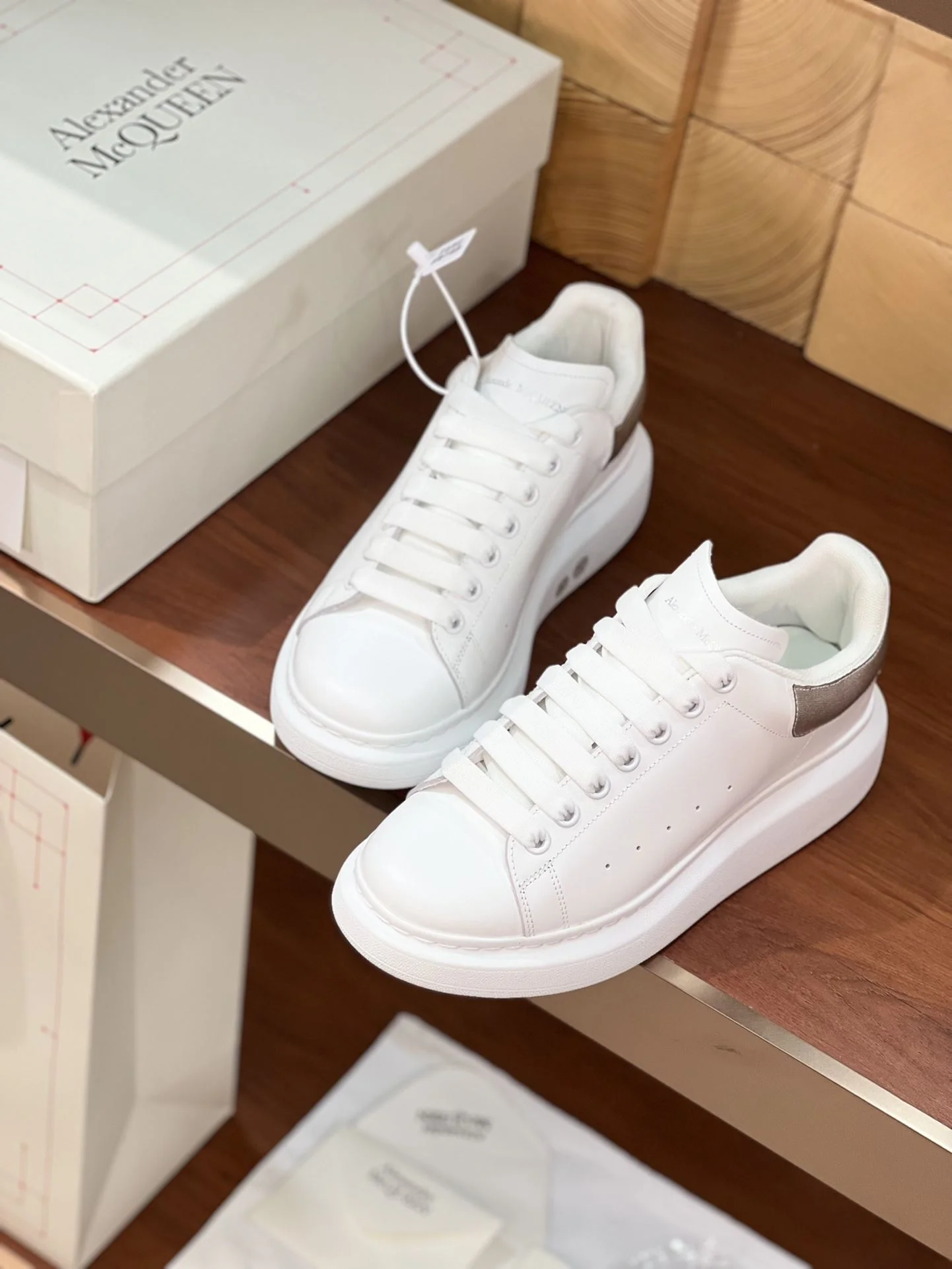 QuickDry Alexander Mcqueen Low Shoes 16400