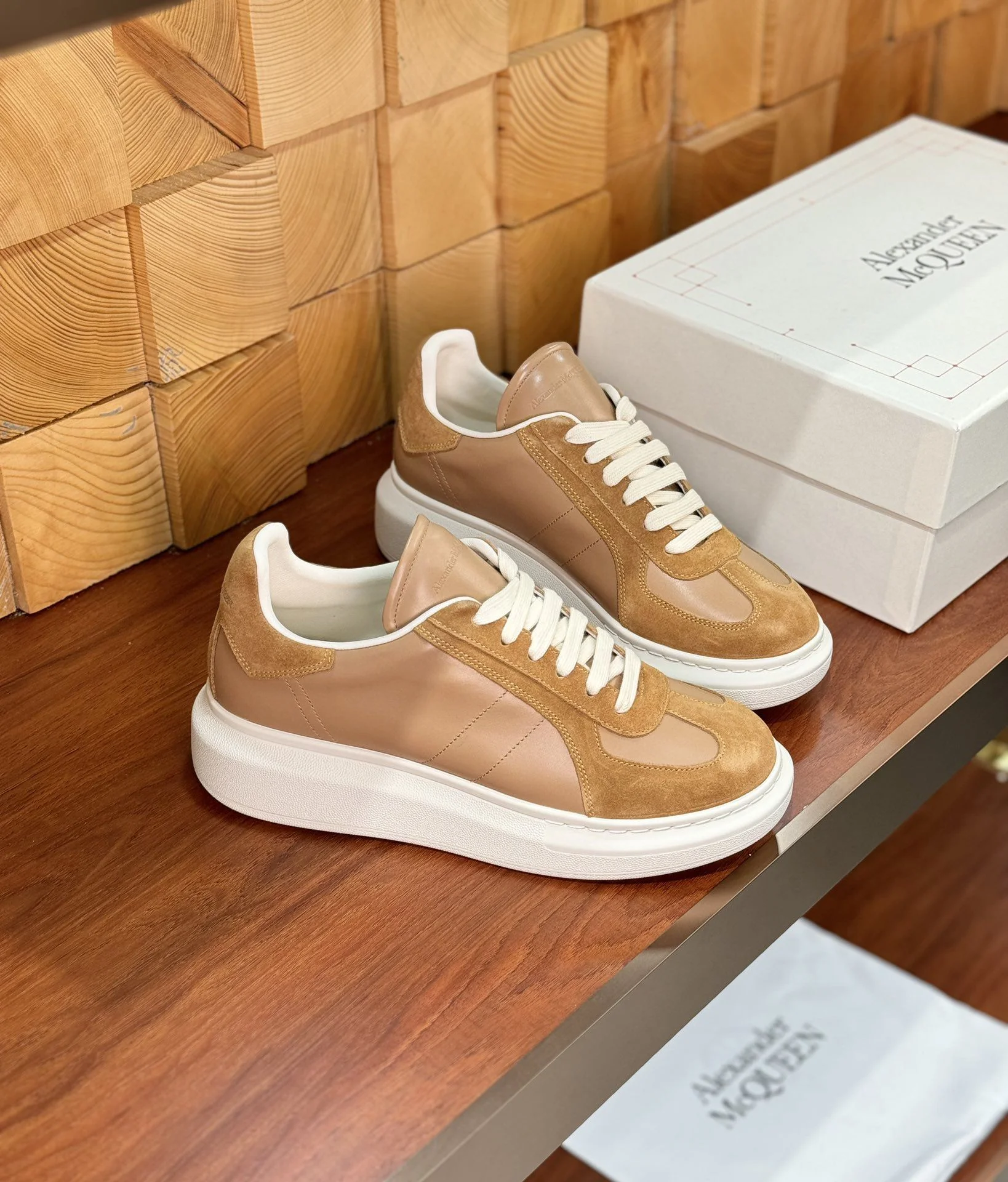 Alexander Mcqueen Low Shoes Cozy 16396