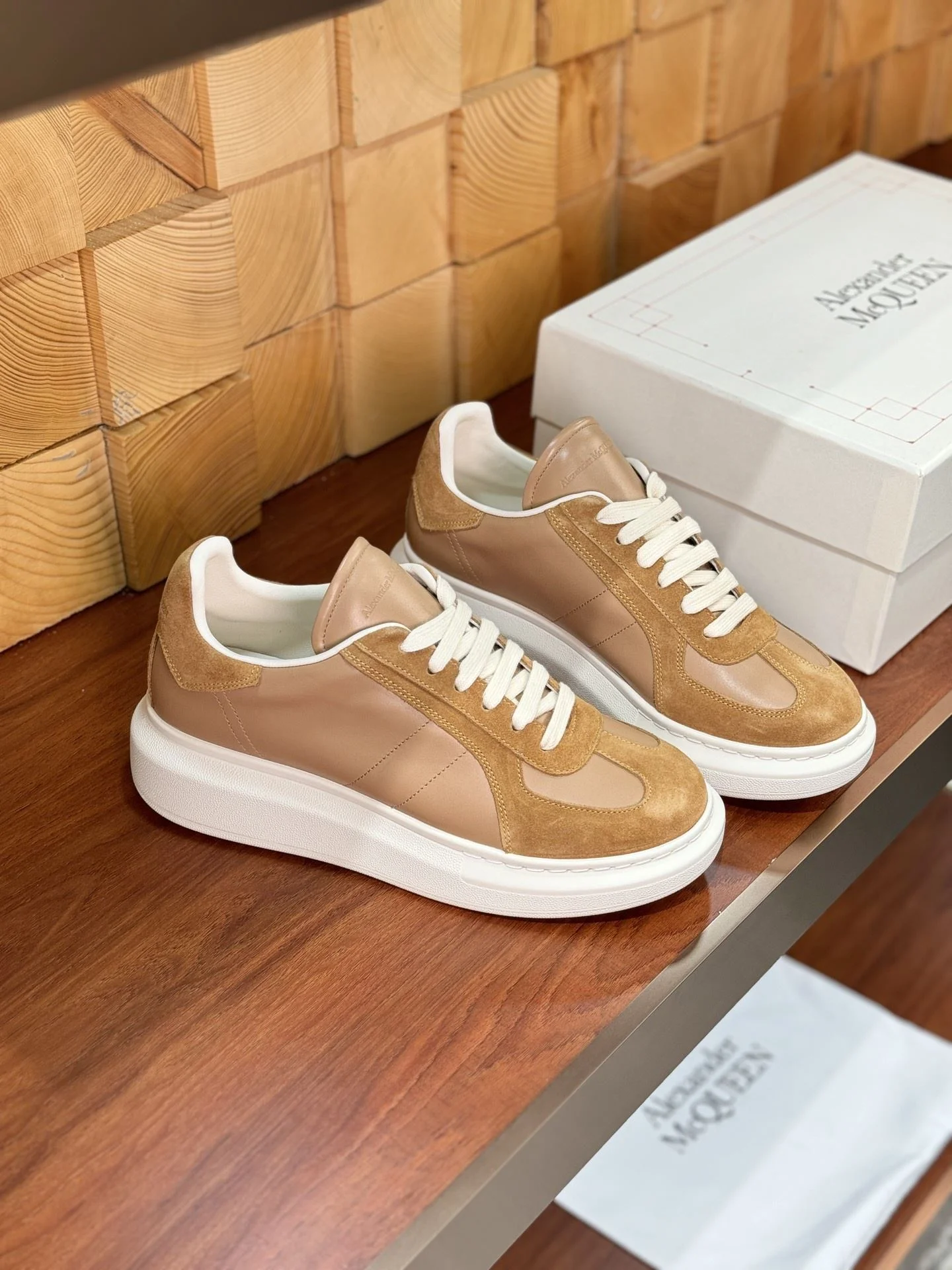 Alexander Mcqueen Low Shoes Cozy 16396