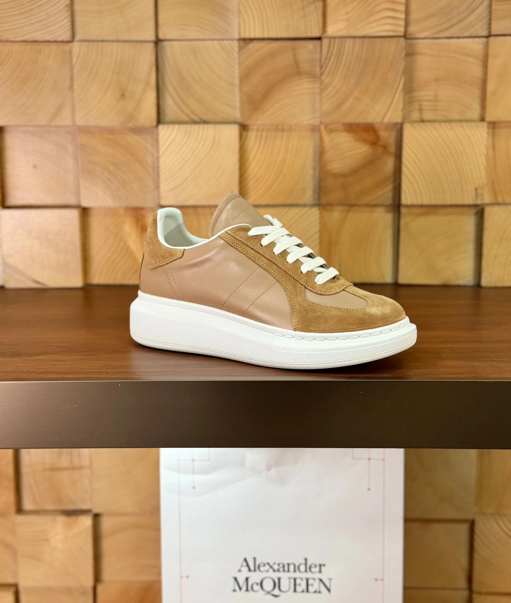 Alexander Mcqueen Low Shoes Cozy 16396