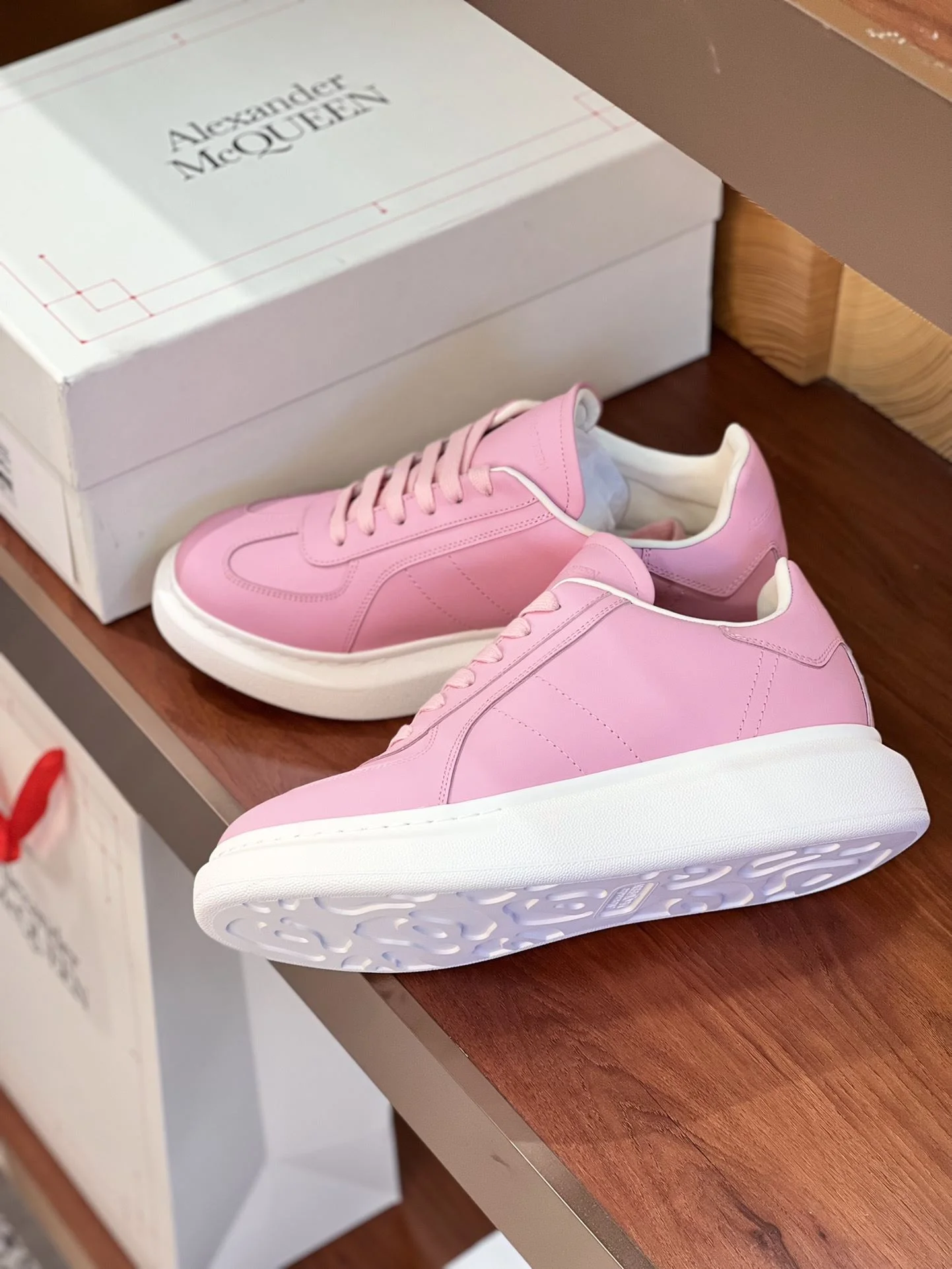 Alexander Mcqueen Low Shoes WellDesigned 16447