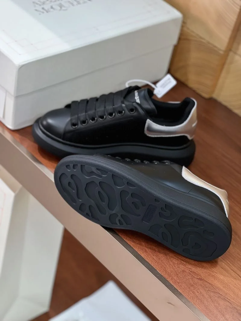 Alexander Mcqueen Low Shoes Casual 16472