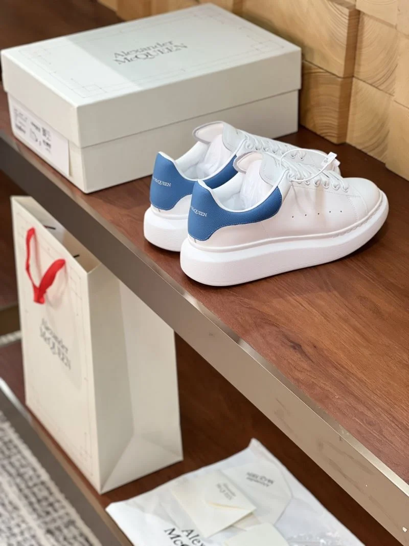 Alexander Mcqueen Low Shoes Flexible 16475