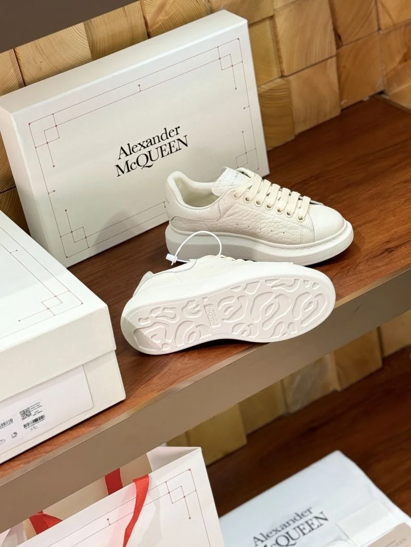 EasyMatch Alexander Mcqueen Low Shoes 16477