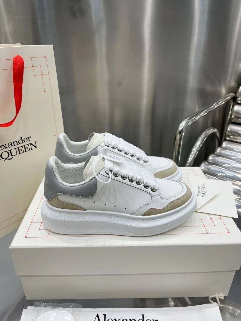 Alexander Mcqueen Low Shoes ZipUp 16502