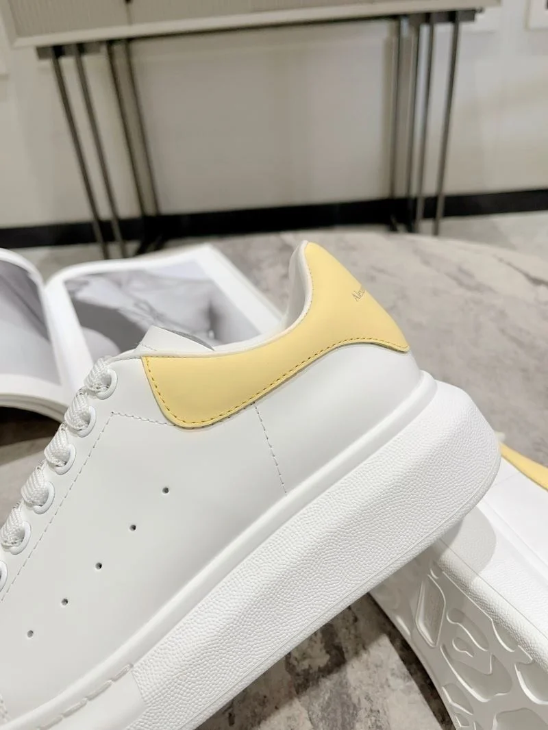 Alexander Mcqueen Low Shoes Unisex 16451