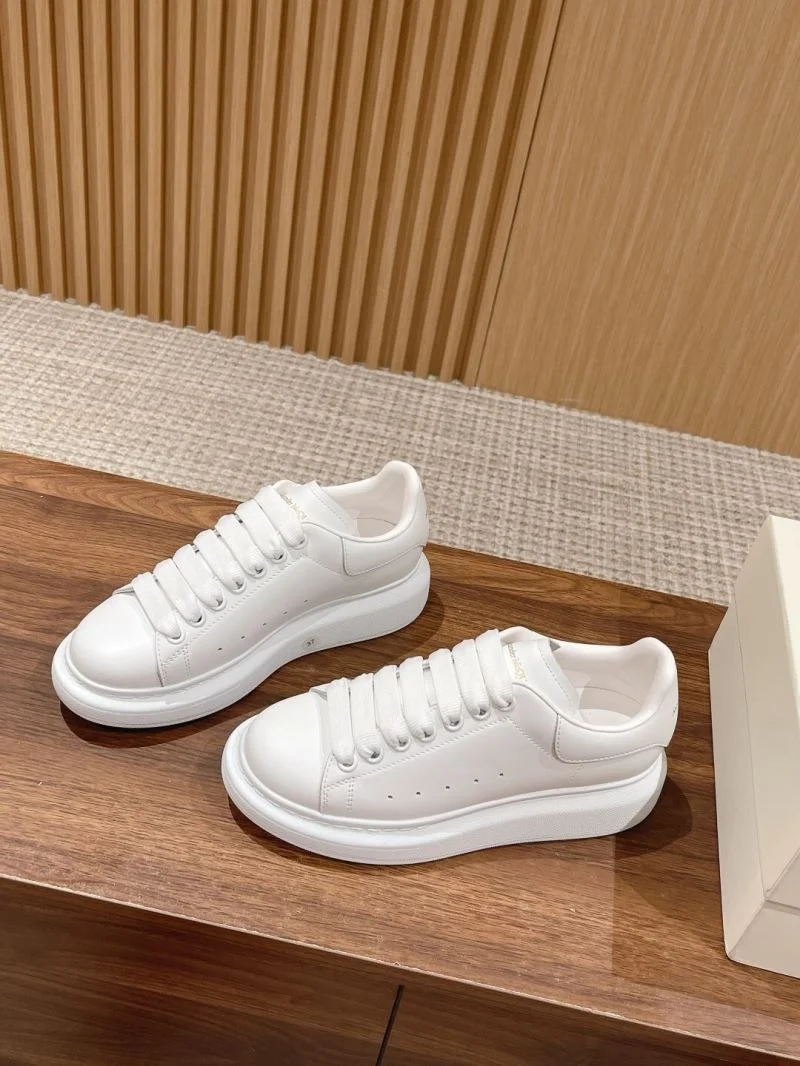 Alexander Mcqueen Low Shoes FashionForward 16433