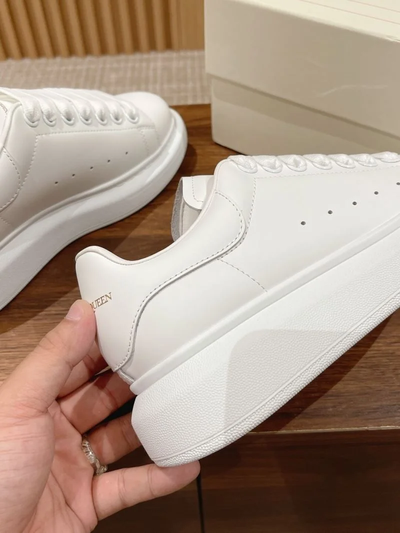 Alexander Mcqueen Low Shoes FashionForward 16433