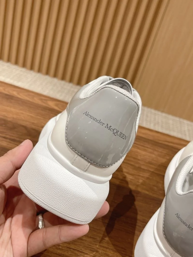 Alexander Mcqueen Low Shoes FreshLook 16429