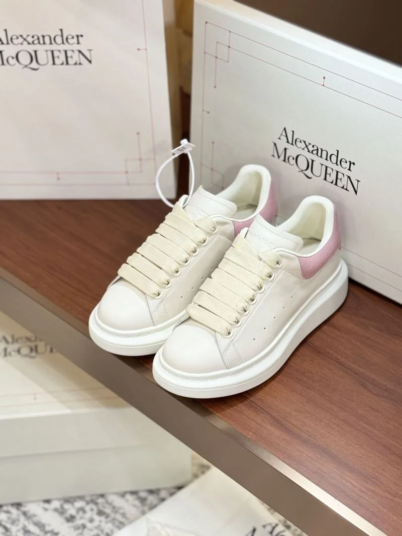 Alexander Mcqueen Low Shoes Lightweight 16526