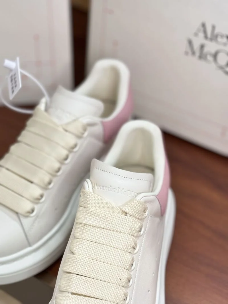 Alexander Mcqueen Low Shoes Lightweight 16526