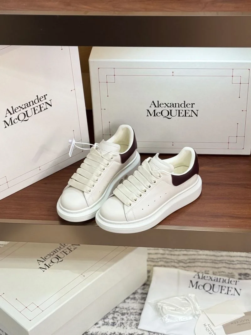 Lightweight Alexander Mcqueen Low Shoes 16530