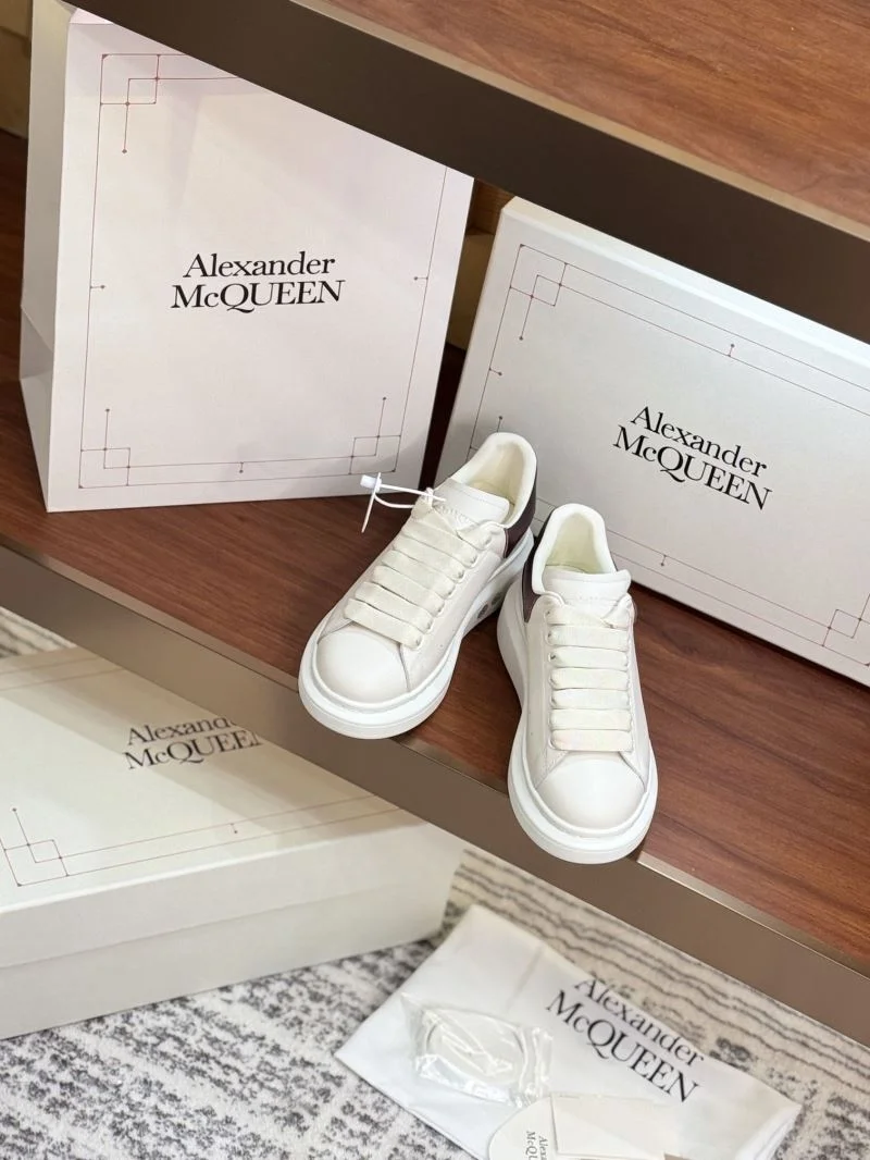 Lightweight Alexander Mcqueen Low Shoes 16530
