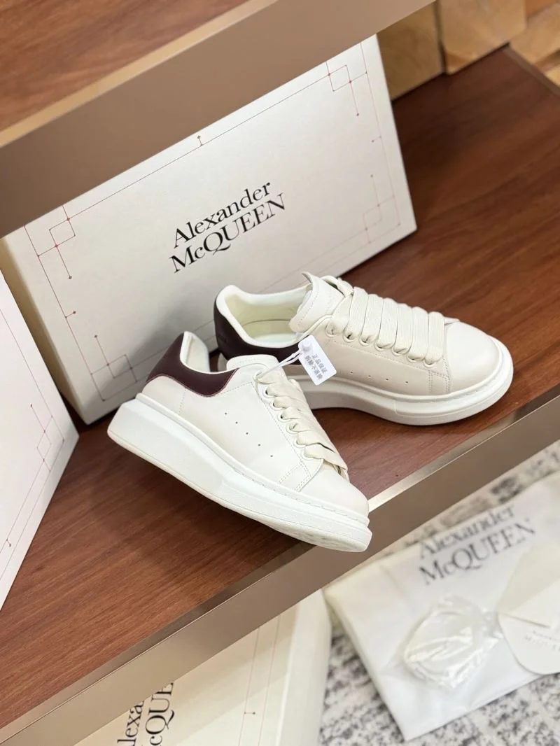 Lightweight Alexander Mcqueen Low Shoes 16530