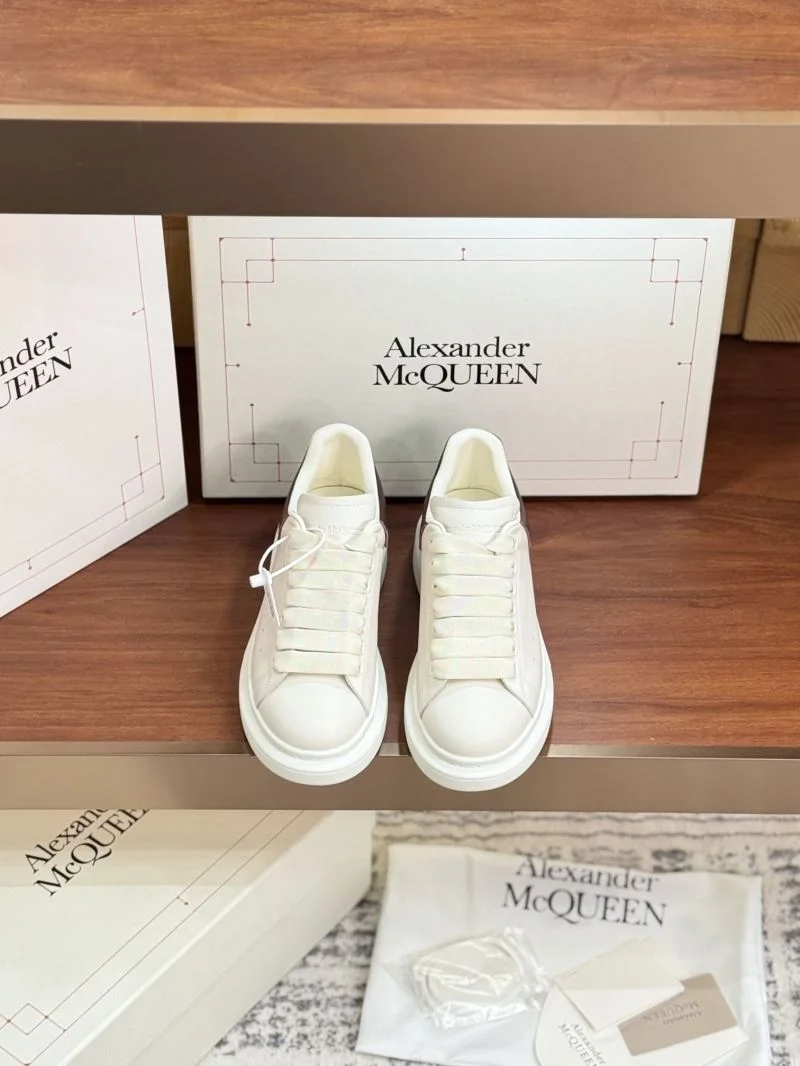 Lightweight Alexander Mcqueen Low Shoes 16530