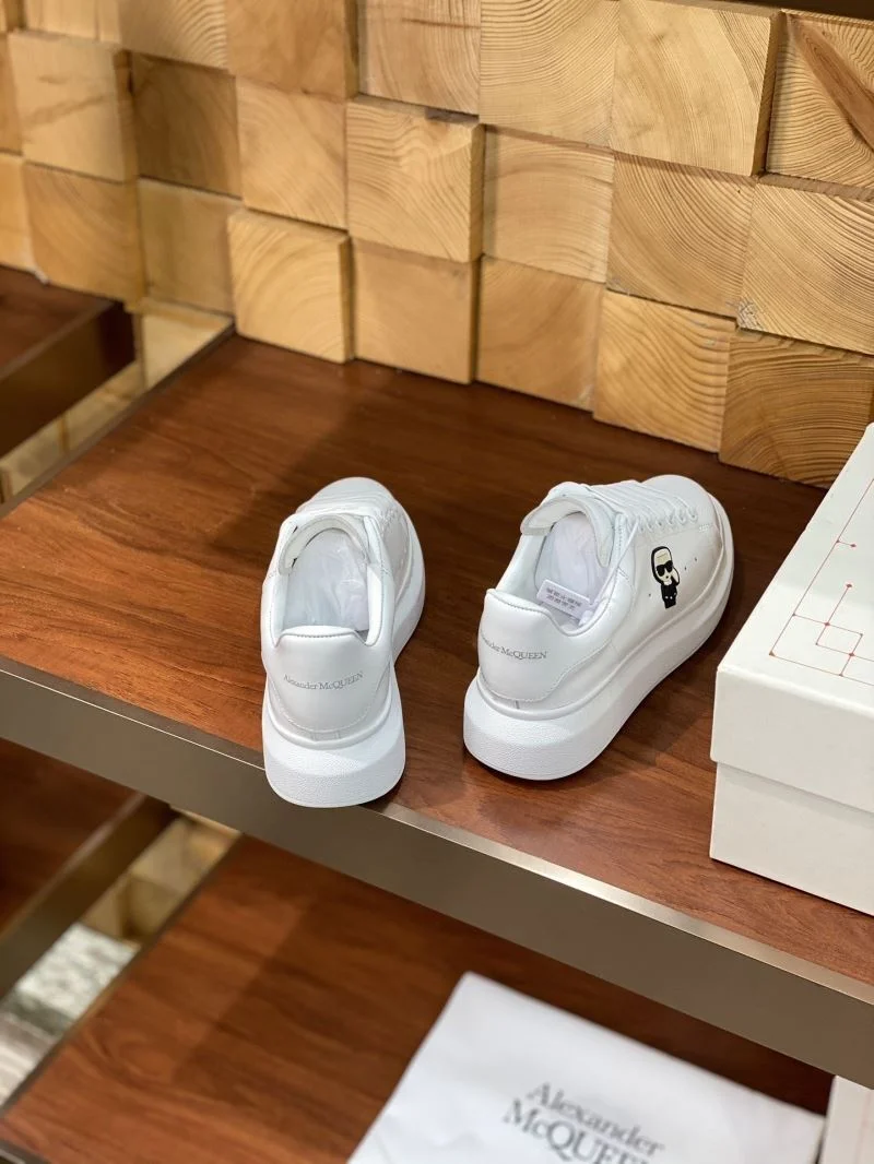 SunProtective Alexander Mcqueen Low Shoes 16541