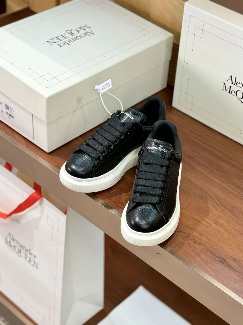 Cozy Alexander Mcqueen Low Shoes 16481