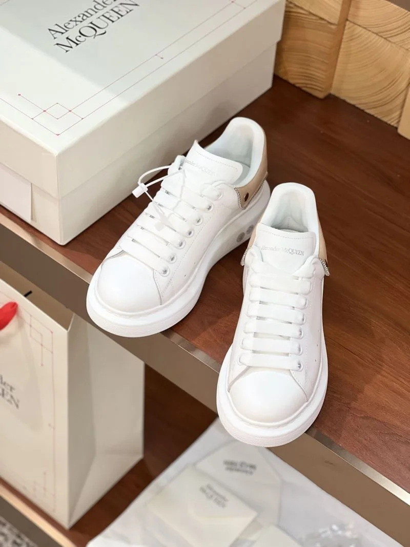Alexander Mcqueen Low Shoes Packable 16381