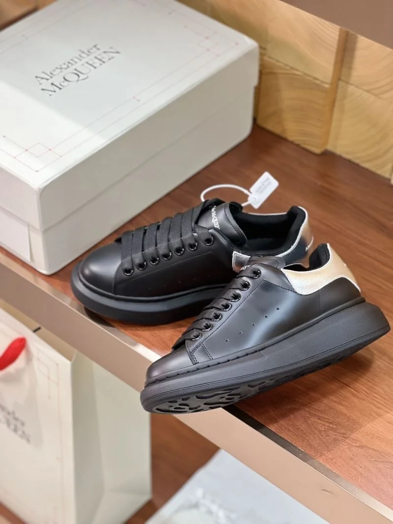 Alexander Mcqueen Low Shoes Timeless 16380