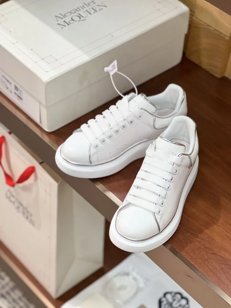 Alexander Mcqueen Low Shoes WellDesigned 16391