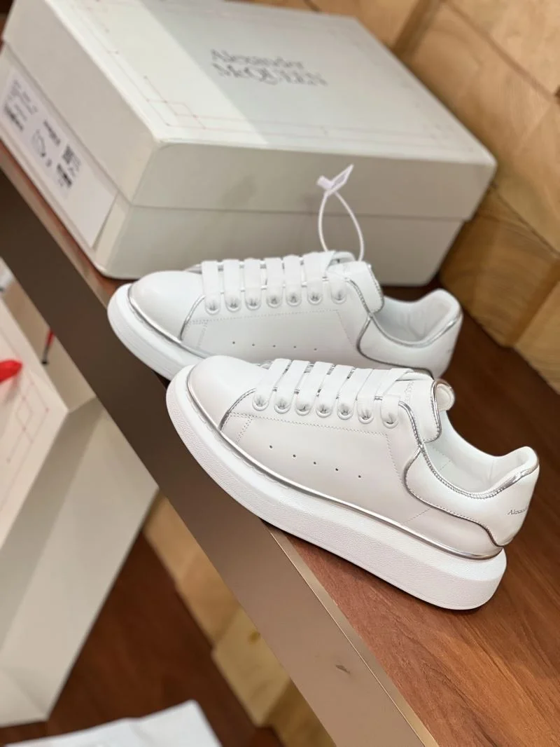 Alexander Mcqueen Low Shoes WellDesigned 16391