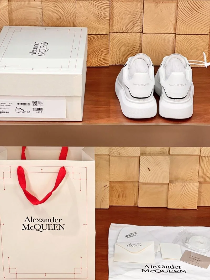 Alexander Mcqueen Low Shoes UrbanStyle 16369