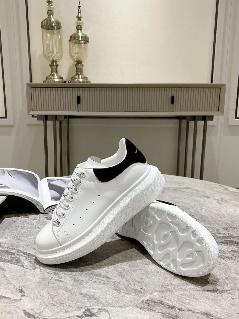 Seasonal Alexander Mcqueen Low Shoes 16415