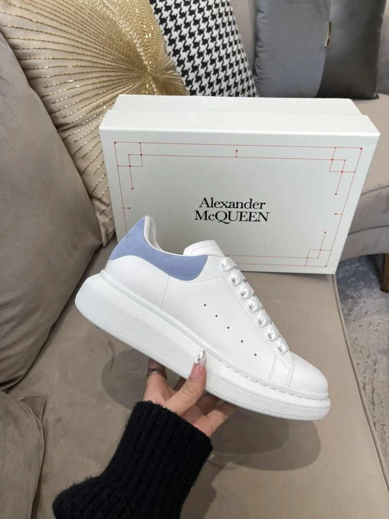 Alexander Mcqueen Low Shoes EyeCatching 16355