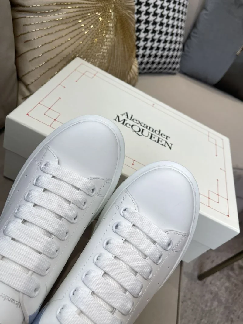 Alexander Mcqueen Low Shoes EyeCatching 16355