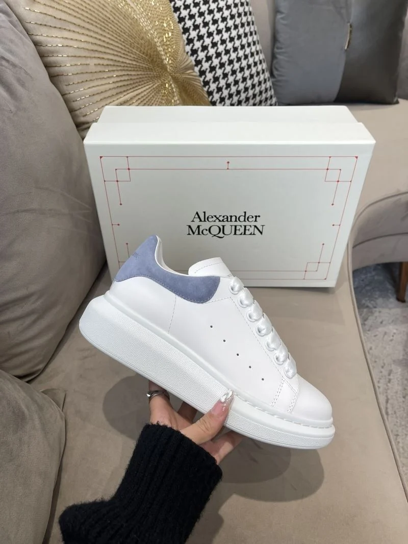 Alexander Mcqueen Low Shoes EyeCatching 16355
