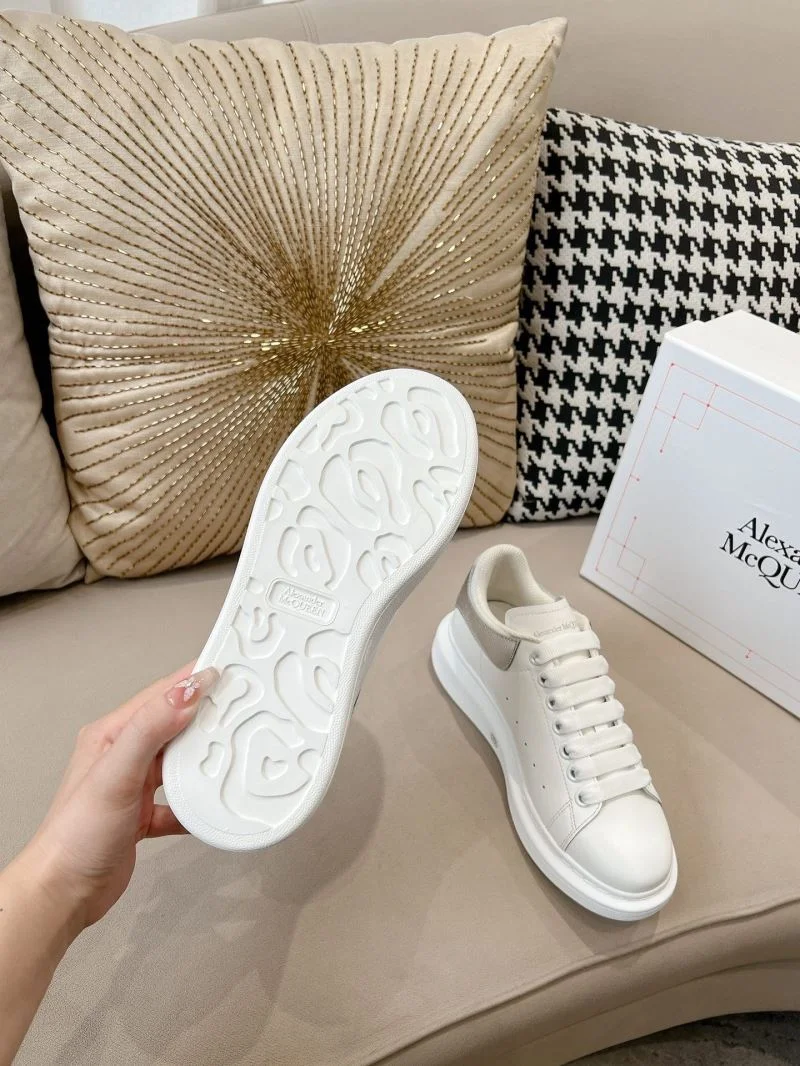 Alexander Mcqueen Low Shoes WaterResistant 16349
