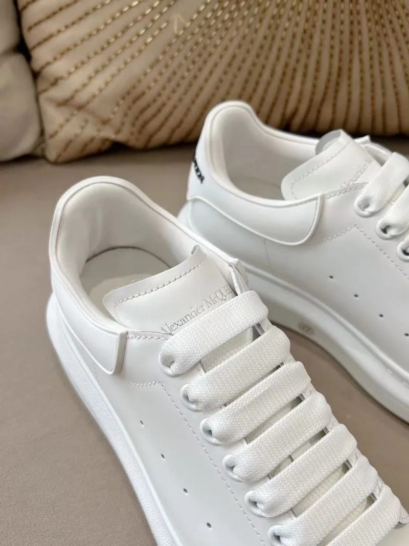 Alexander Mcqueen Low Shoes Sustainable 16352