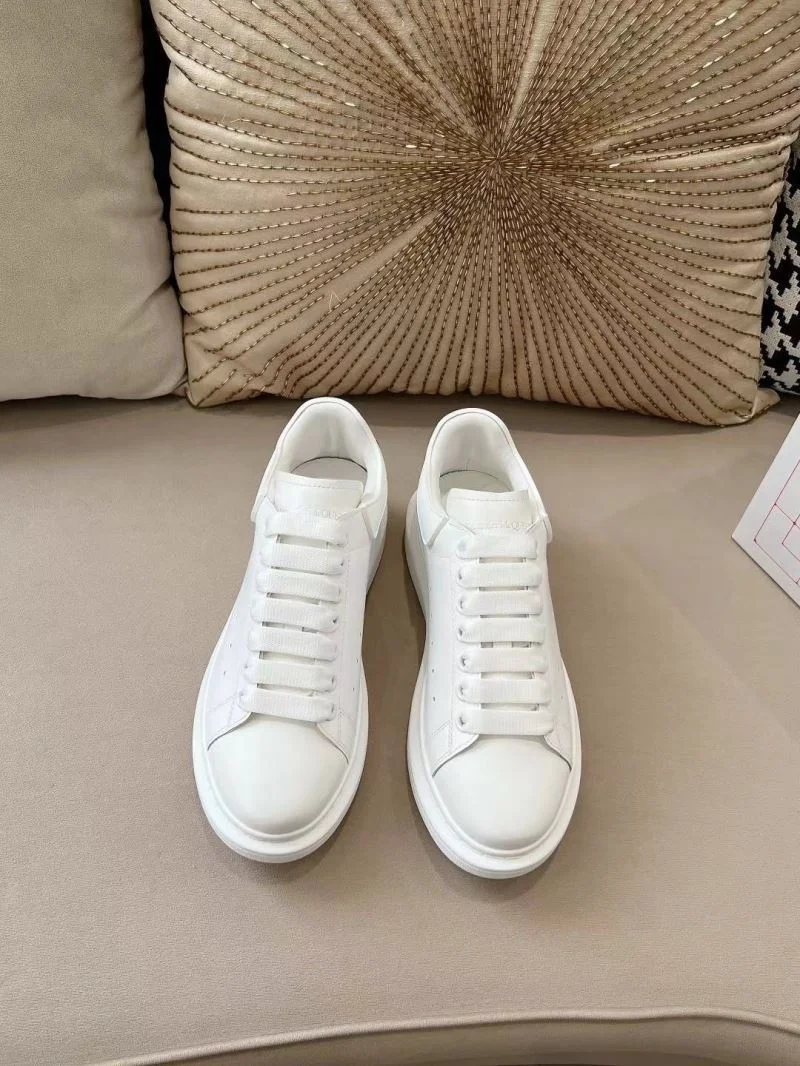 Alexander Mcqueen Low Shoes Sustainable 16352