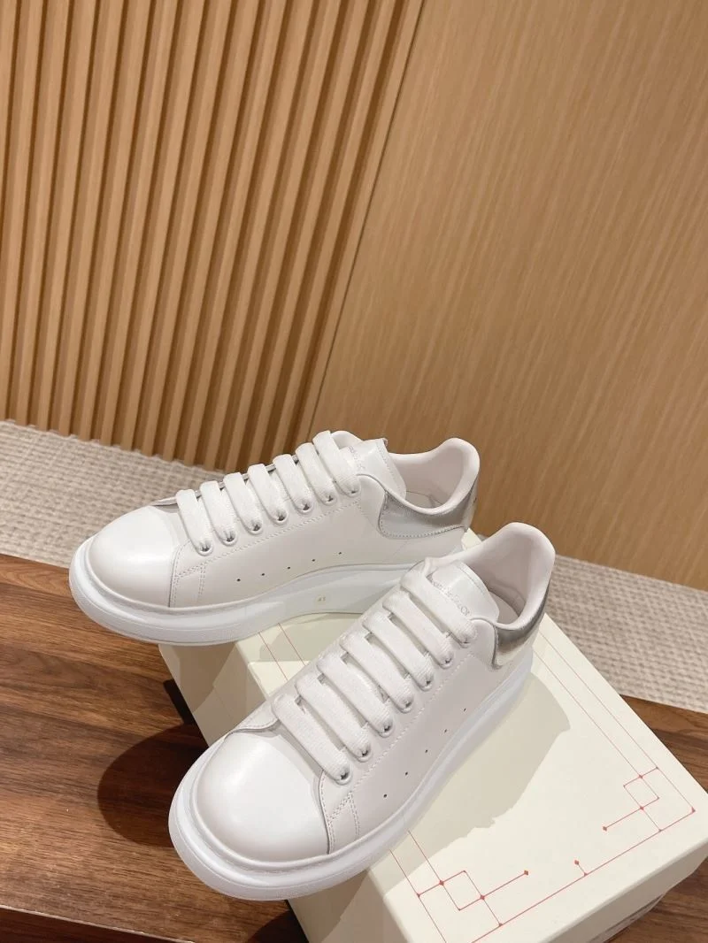 Alexander Mcqueen Low Shoes Reliable 16332