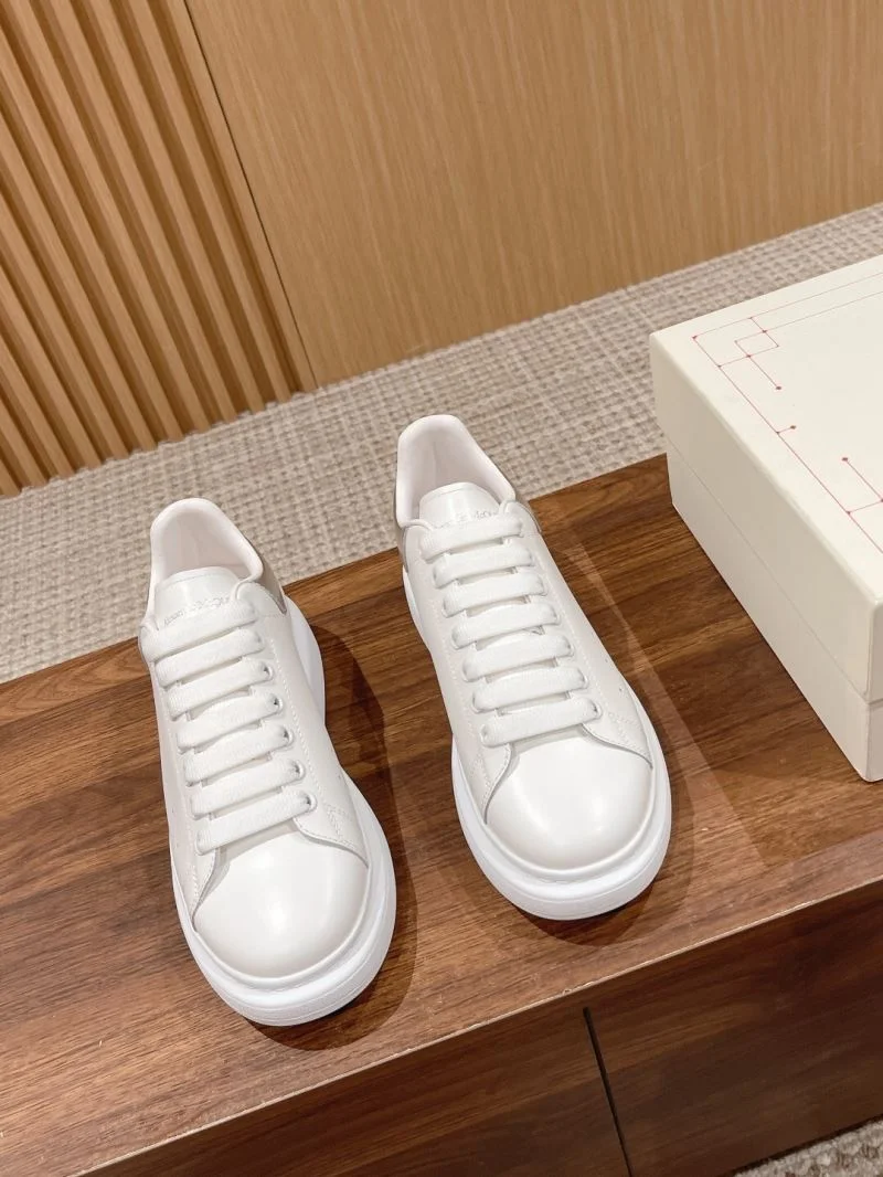 Alexander Mcqueen Low Shoes Reliable 16332